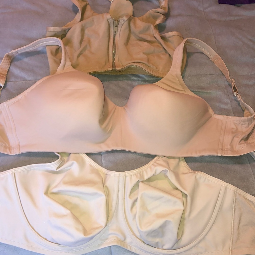 3 lightly lined bras for one great price!
